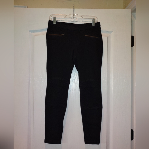 Hue Black Moto Leggings with Zipper Accents Size Medium - Picture 6 of 7